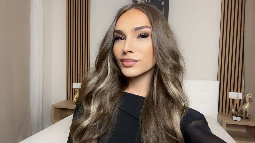 AlbaMilan transgender webcam profile image