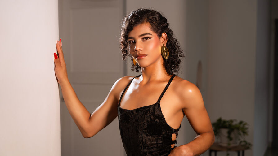 AlexaBellanova live trans trans cam model image