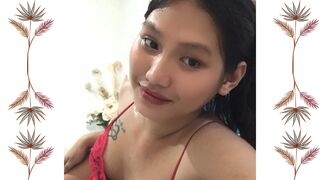 AltheaRoss trans cam chat model in a toy chat room