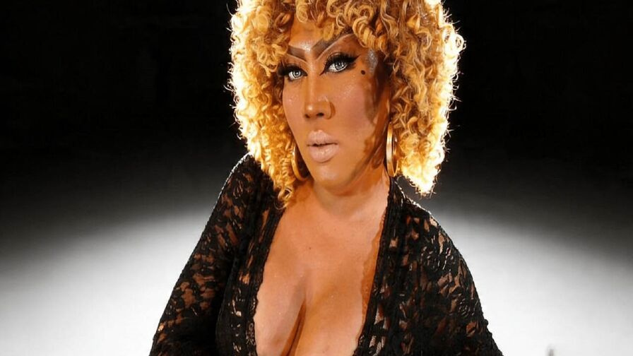 AnitaValeria trans cam profile photo