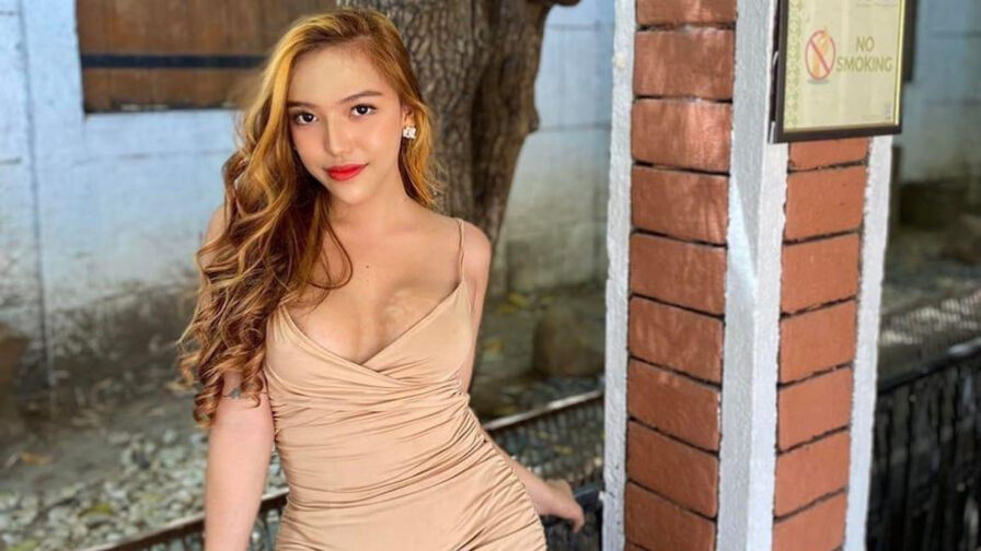AvaFamurri live trans cam model photo