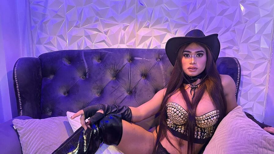 AvelineSue live trans trans performer gallery image