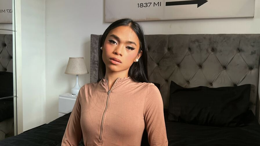 BernadethGrey transgender webcam profile image