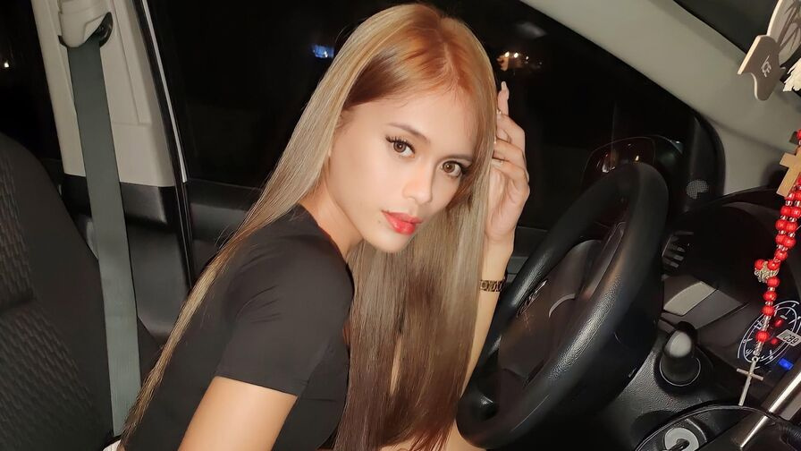 BiancaCeline trans cam profile photo