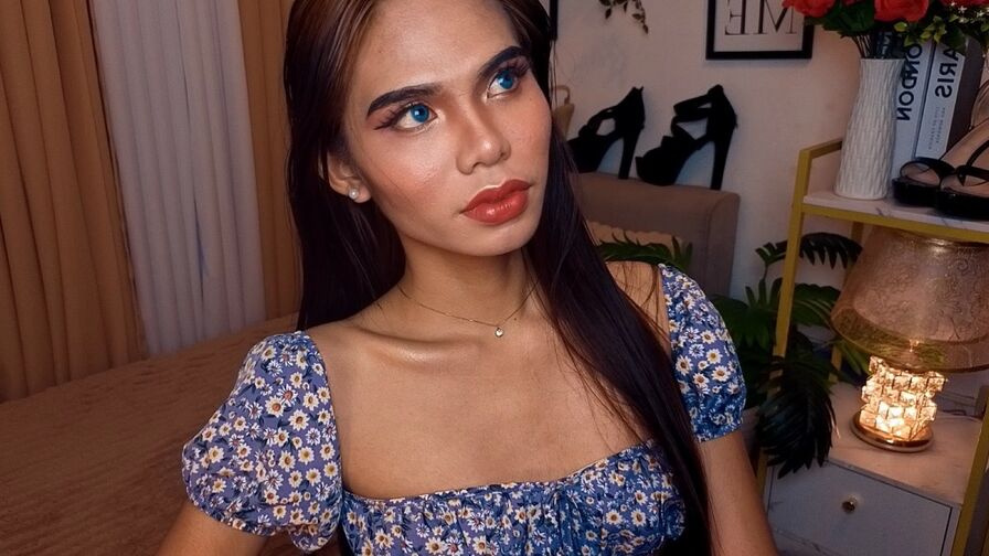 BiancaWise transgender webcam profile image