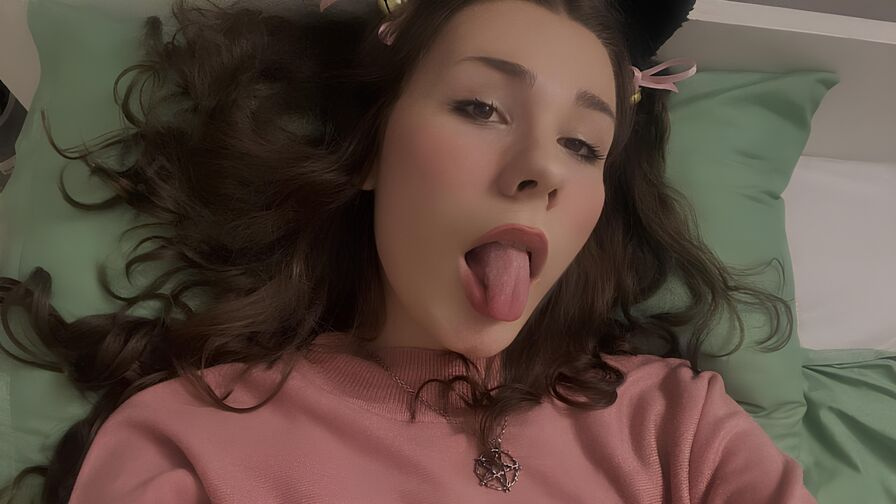 CoralineKat trans webcam performer profile image