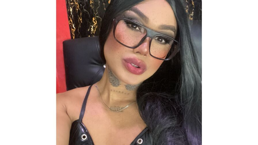 DanikaSaenz trans cam profile photo