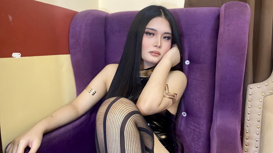 EllaineJean shemale cam profile preview