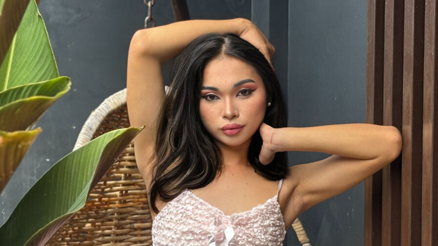 FrancineCarolina trans webcam performer profile image