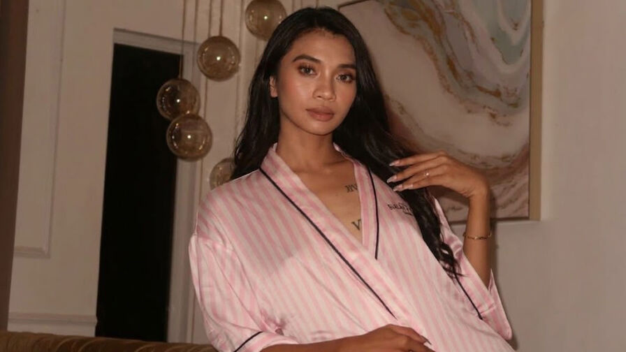 GeorgaSterling transgender webcam profile image