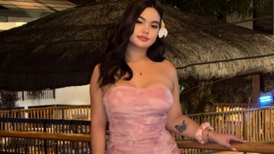 GiannaGrande live trans trans performer gallery image