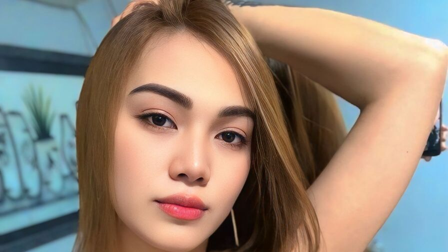 HaileyCanlas trans cam profile image
