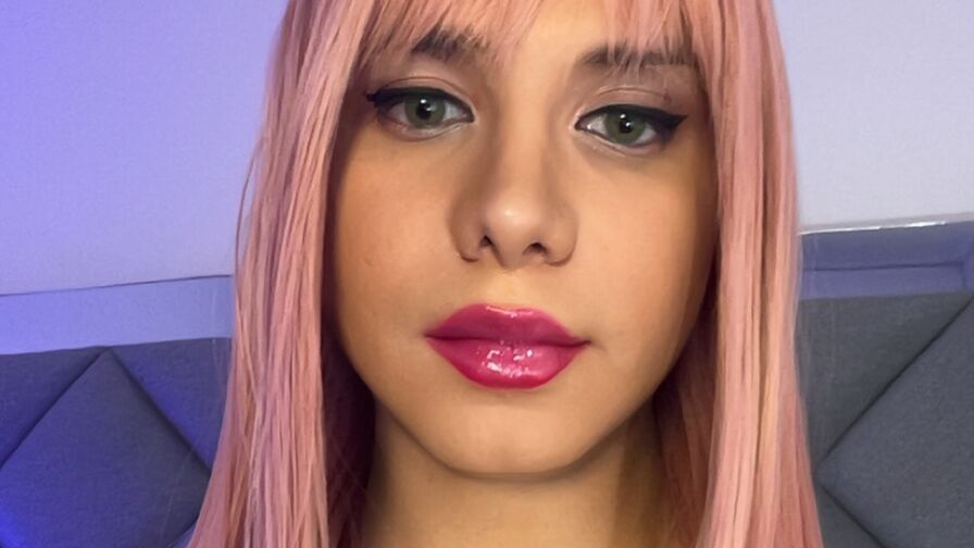 IsabelePalmer trans cam profile photo