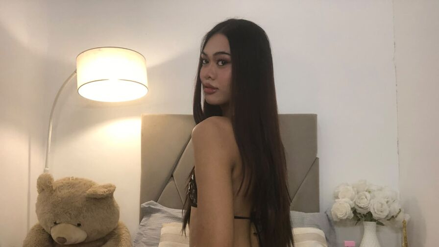 KairaCruz live transgender webcam profile photo