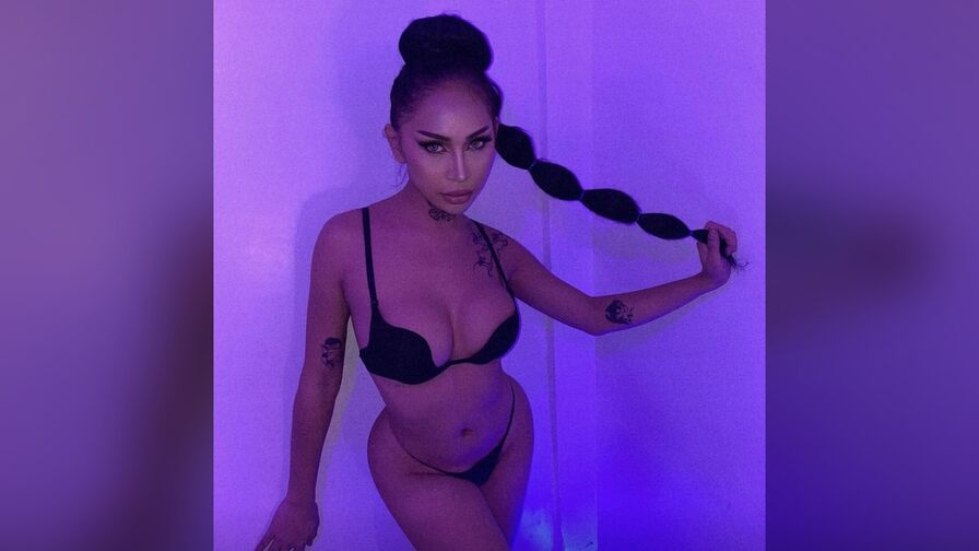 KatrinaLou live trans trans performer gallery image