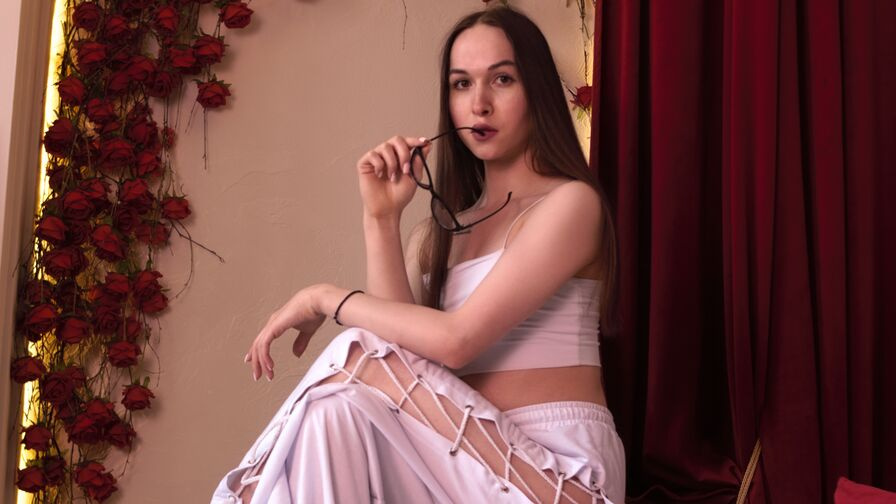 KatyCarrington trans cam profile image