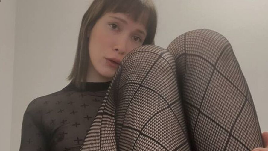 KiraTenebris live transgender webcam profile photo