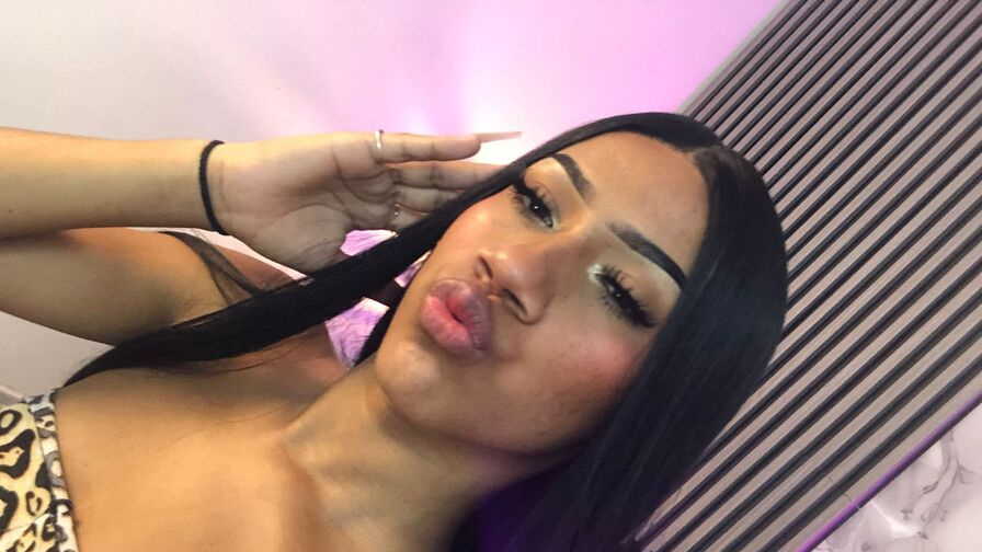 KylieVala live trans cam model photo
