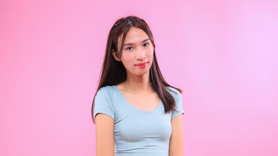 LeillaSanchez trans cam profile photo