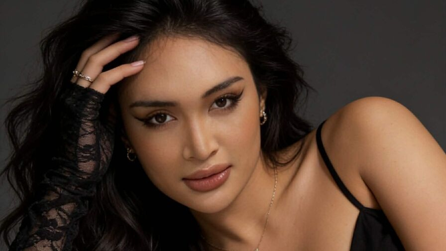 LeonorSilva shemale cam profile preview