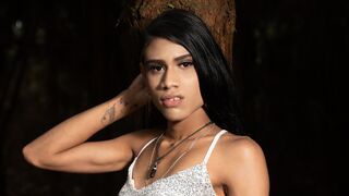 LissyAndradet trans performer with live webcam room details