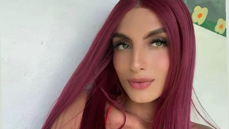 MadyJean trans webcam performer profile image