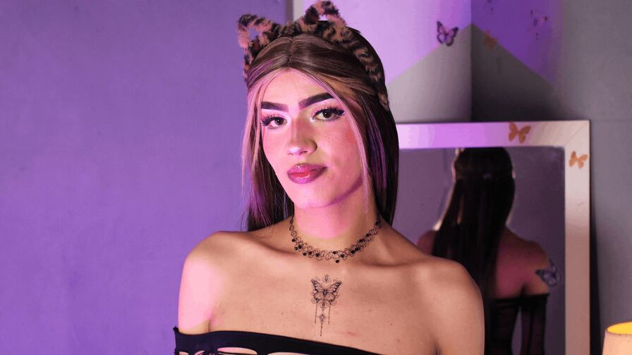 MiaHaward trans cam profile photo