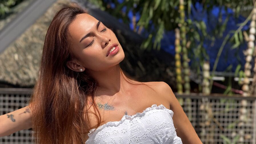 MikayBautista trans webcam performer profile image
