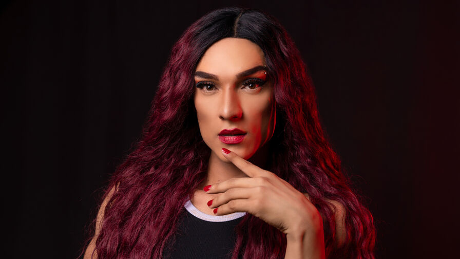PaulynaSukino trans cam profile photo