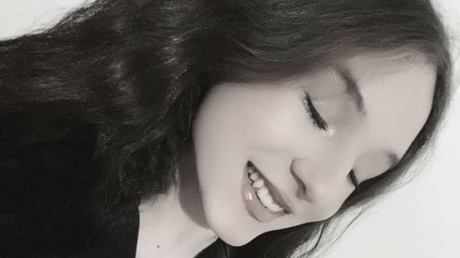 PeachyPixiee trans cam profile photo
