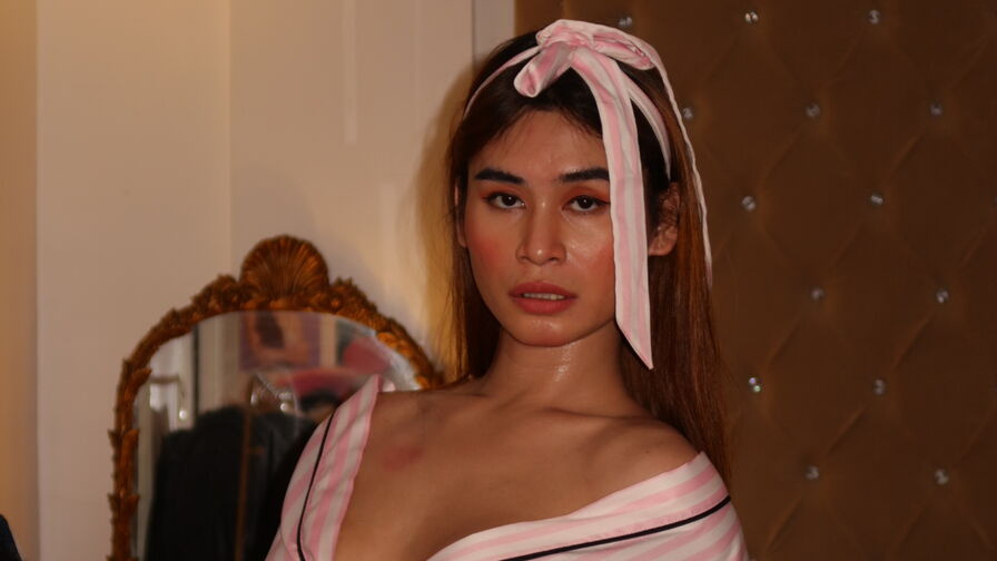 SabrinasCarolina live trans cam model photo