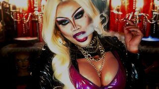 SindelLuna live shemale webcam preview