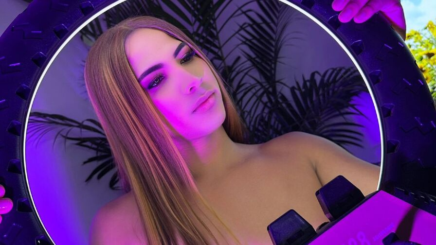 SophiaVasco trans cam profile image