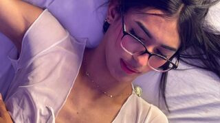 SunnyHarper free trans cam chat preview from a bust focused room