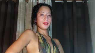 ValeriaSpairs transgender cam model thumbnail