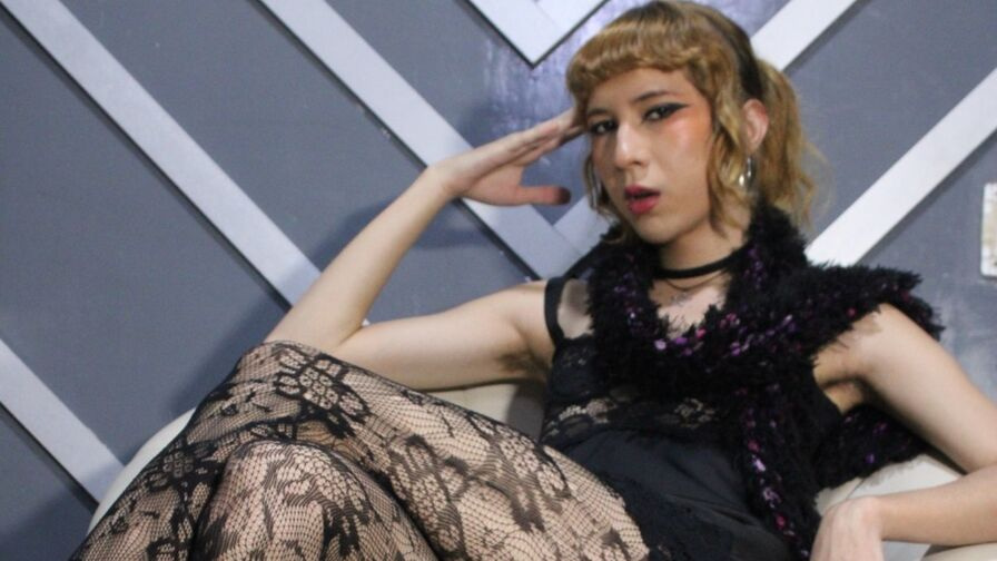 VivienneHadid trans webcam performer profile image