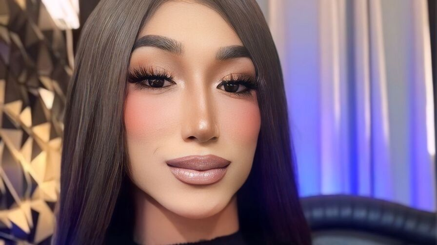 VivienneLaurent shemale cam profile preview