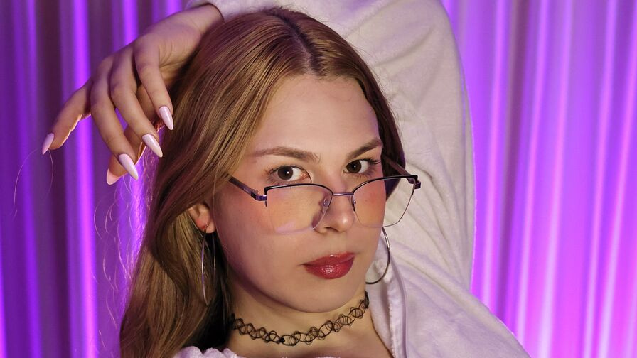 YaskaraStrujak live trans cam model photo