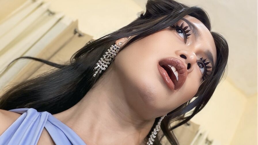 YlianaAduana live trans cam model photo