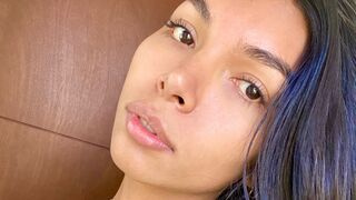 ZafrinaSerratos trans webcam model preview